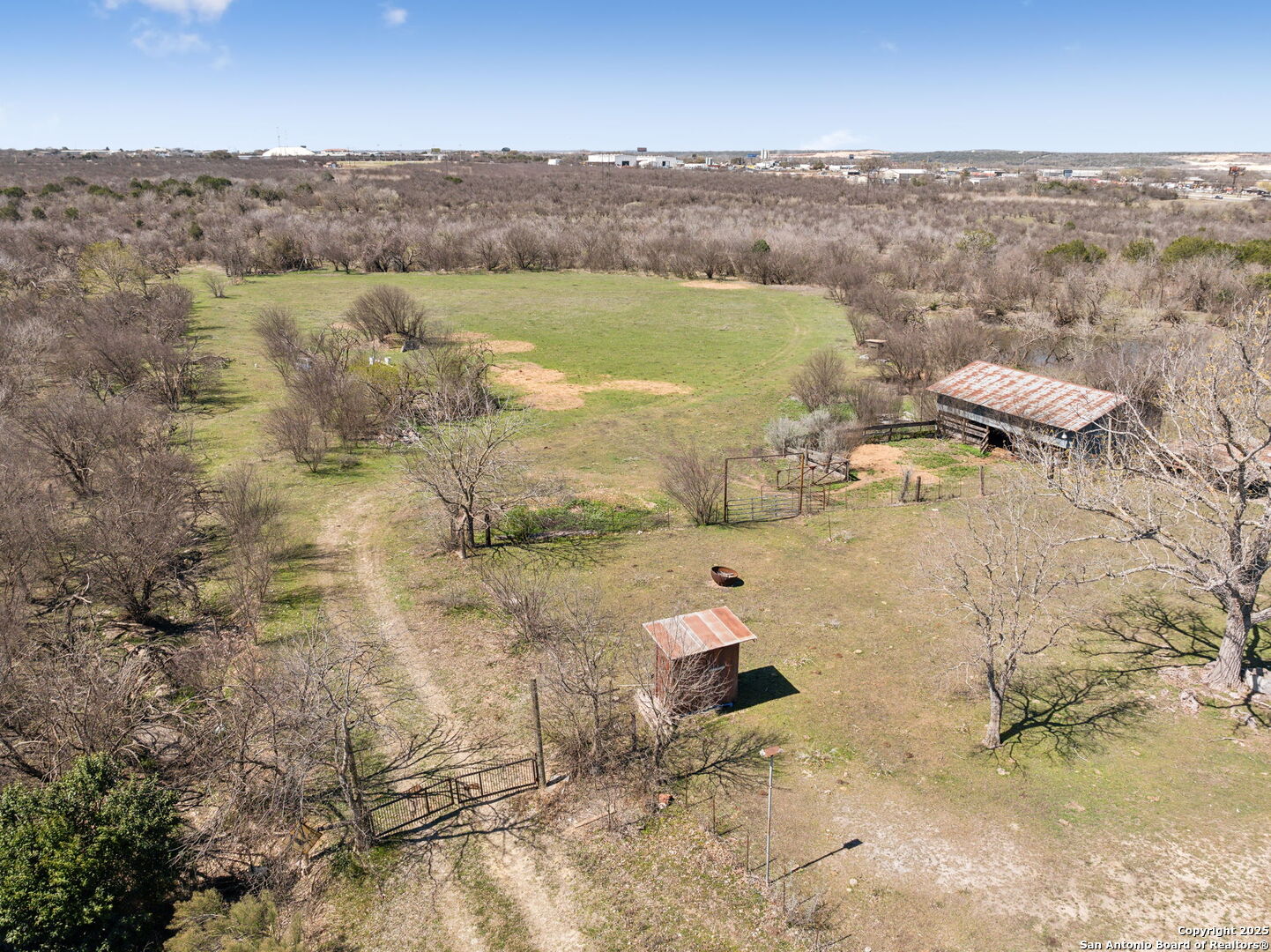 main property photo 33