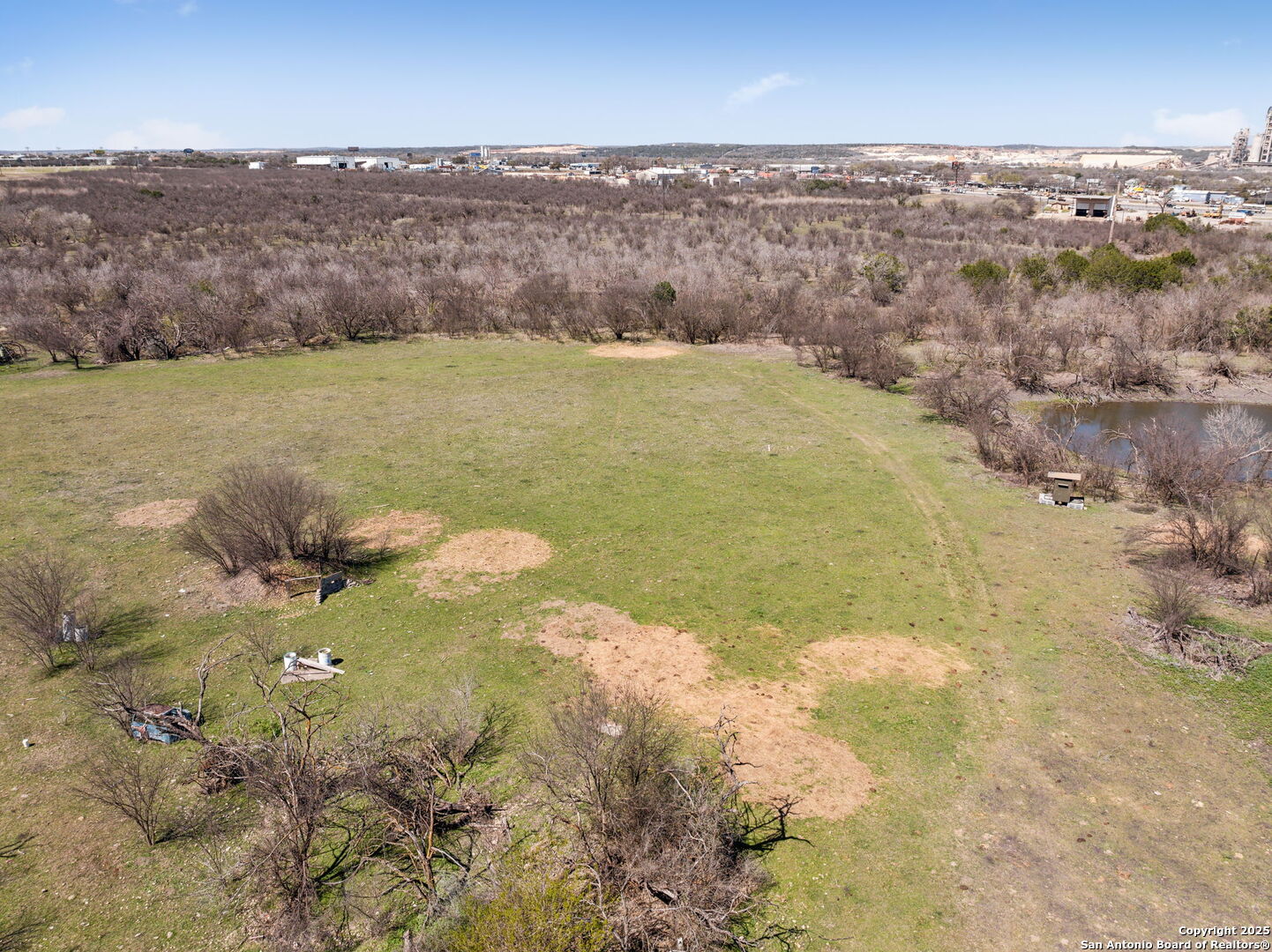 main property photo 35