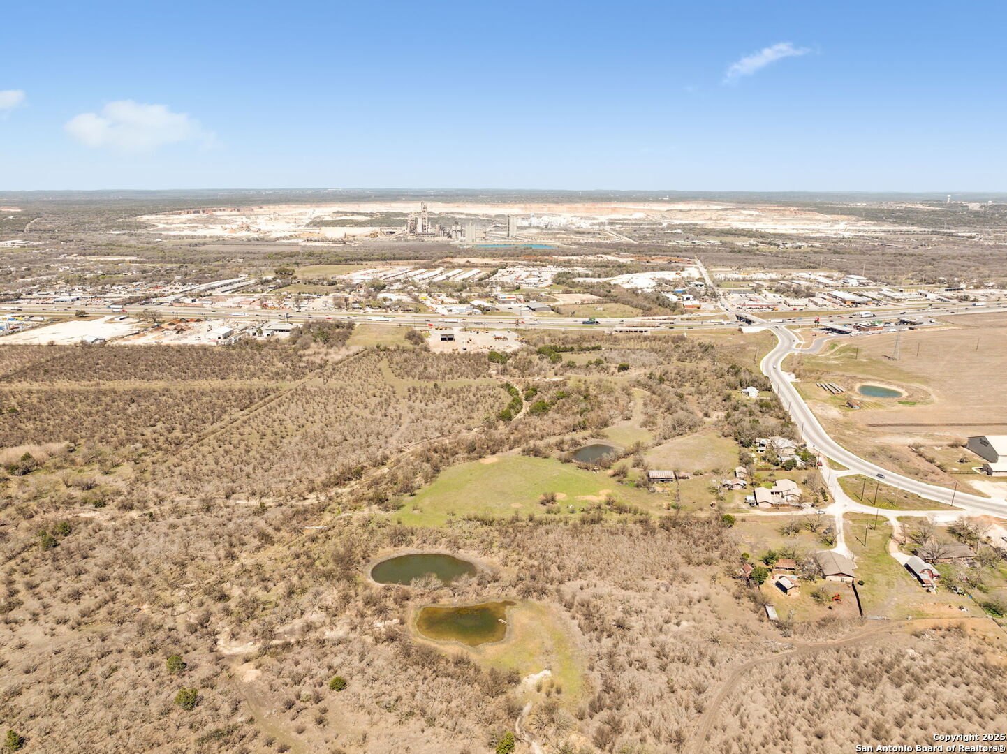 main property photo 41