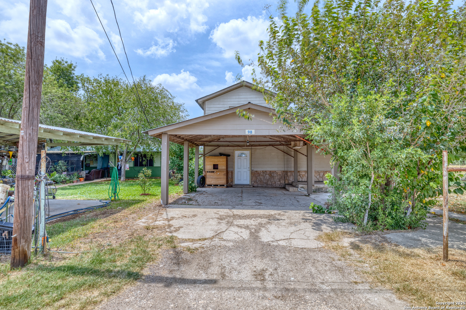 main property photo 2