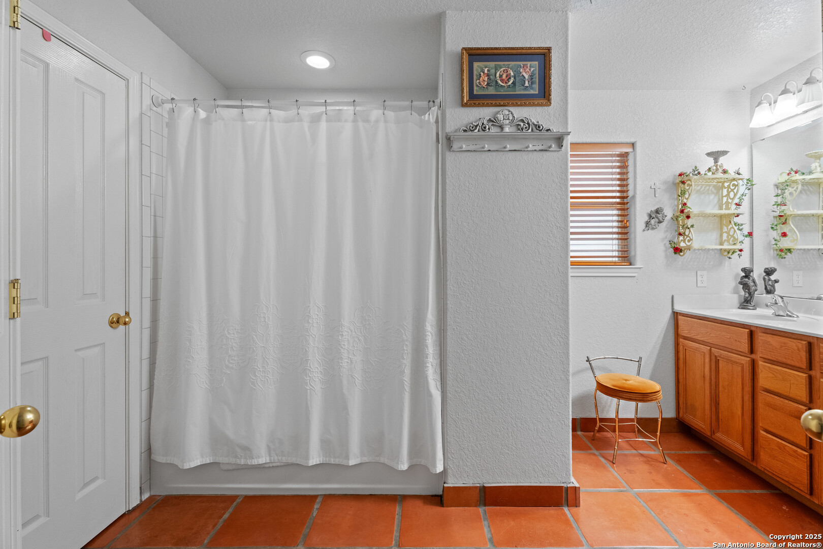 property viewer photo 17