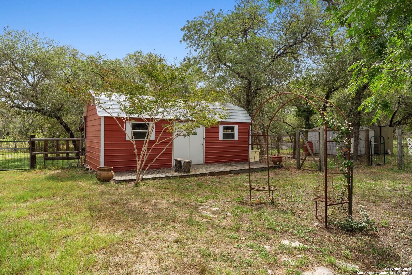 property viewer photo 27