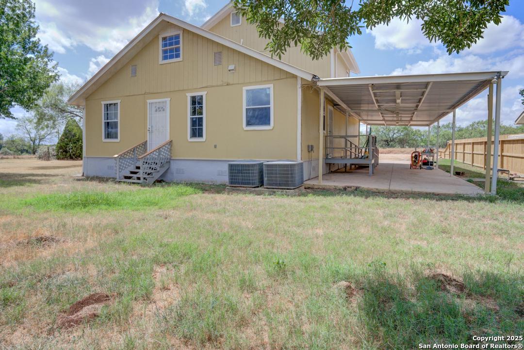main property photo 28