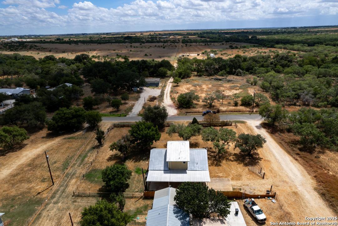 main property photo 40