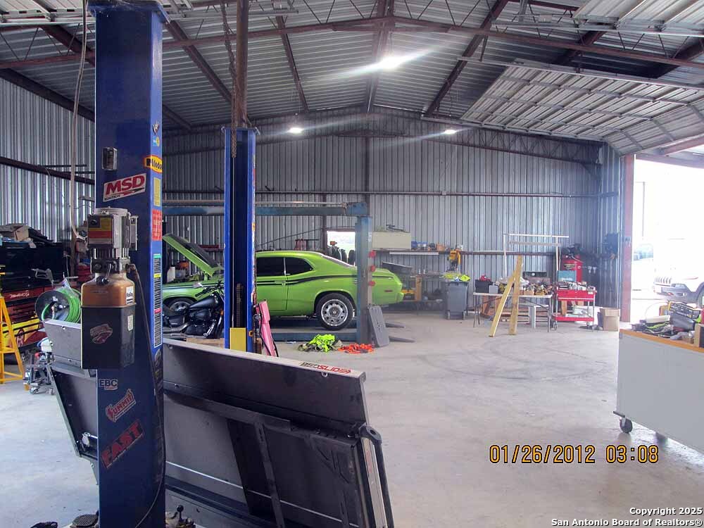 main property photo 12