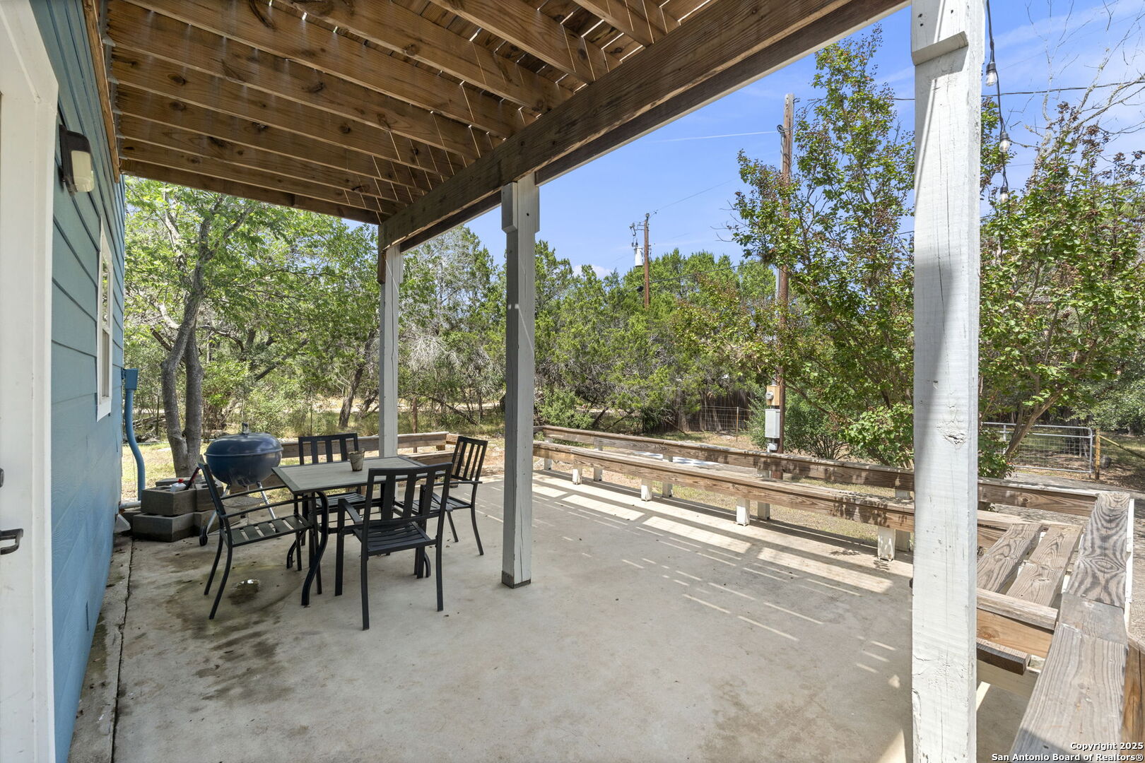 main property photo 23