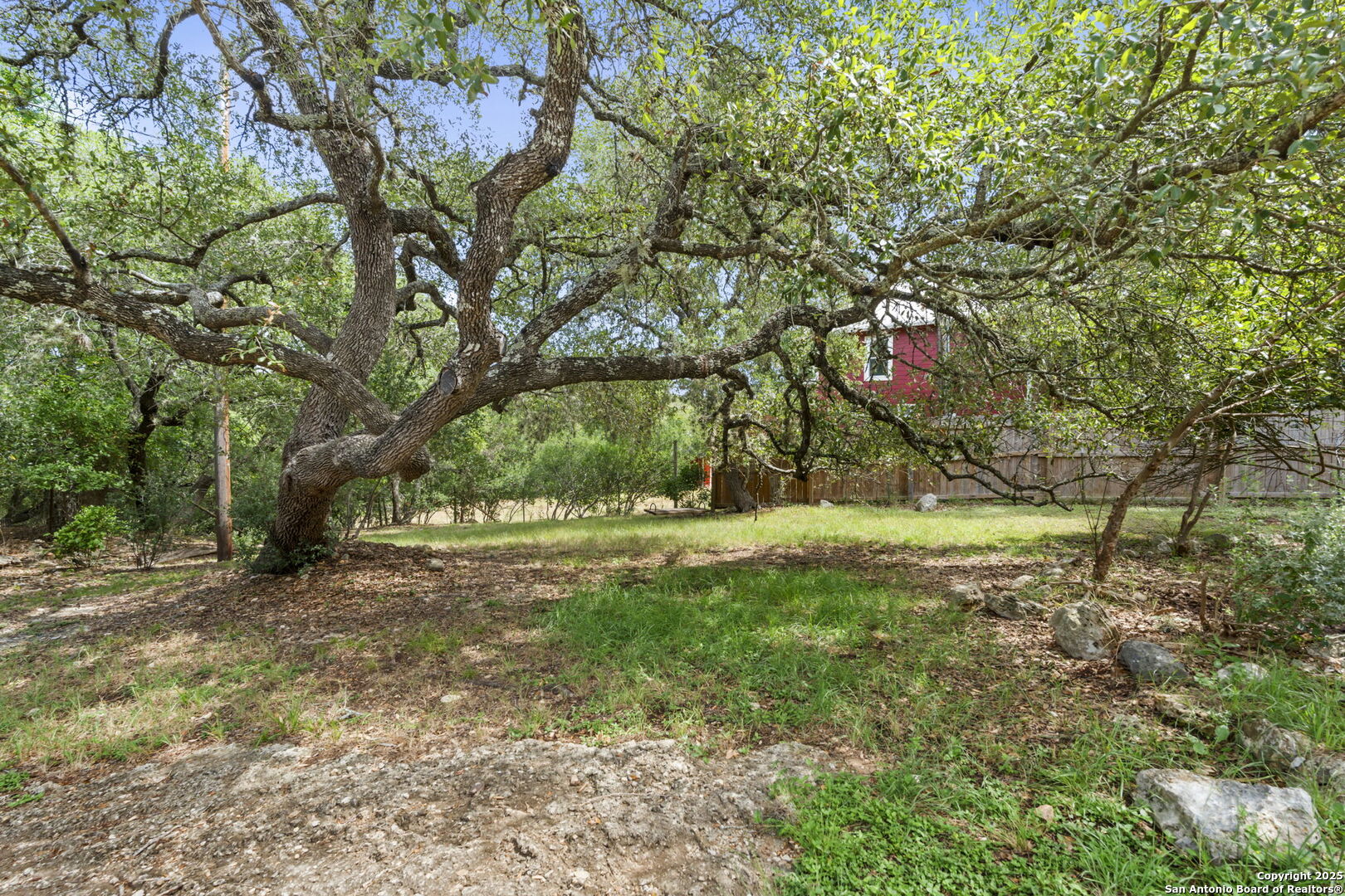 main property photo 29