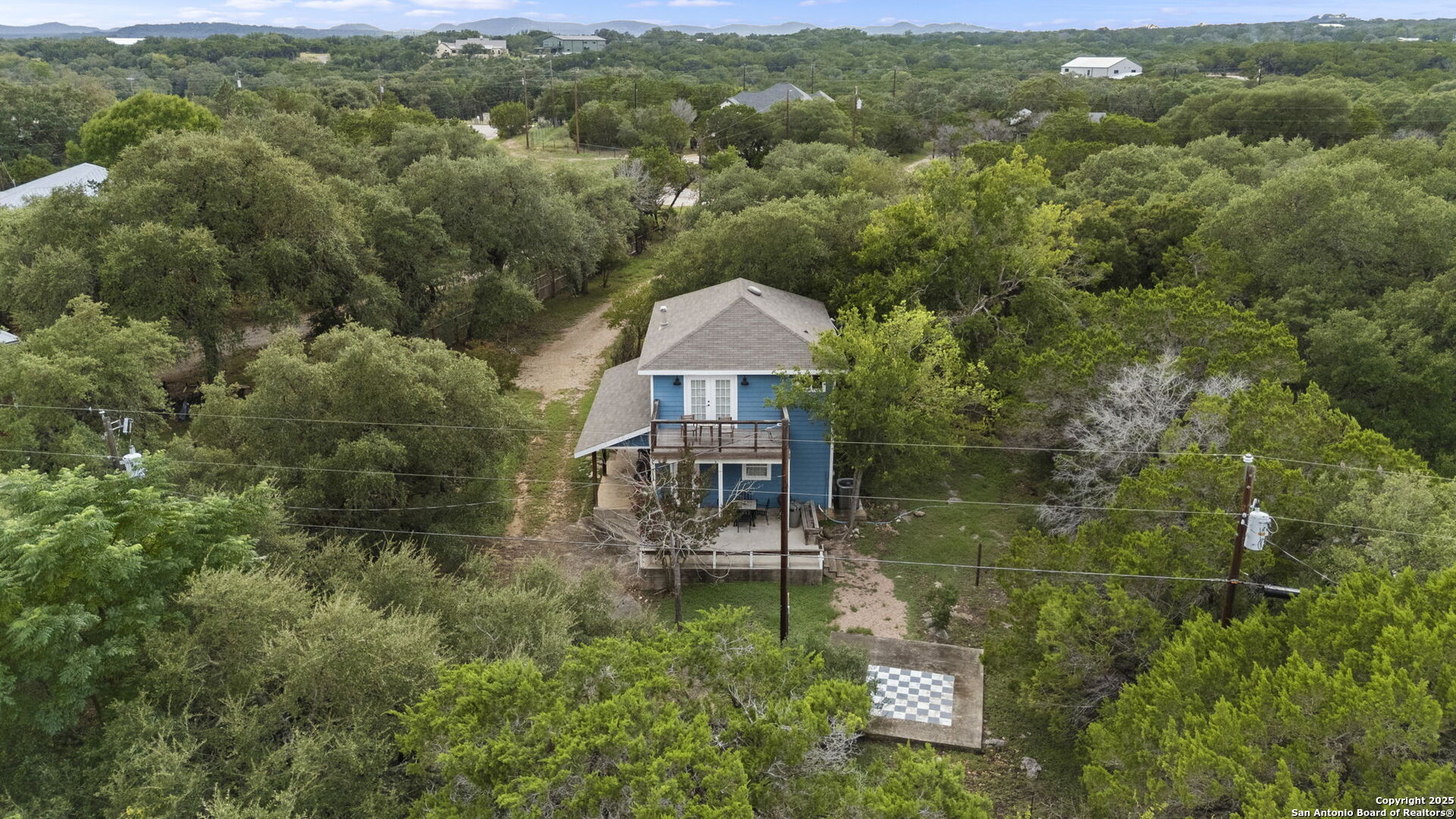 main property photo 37