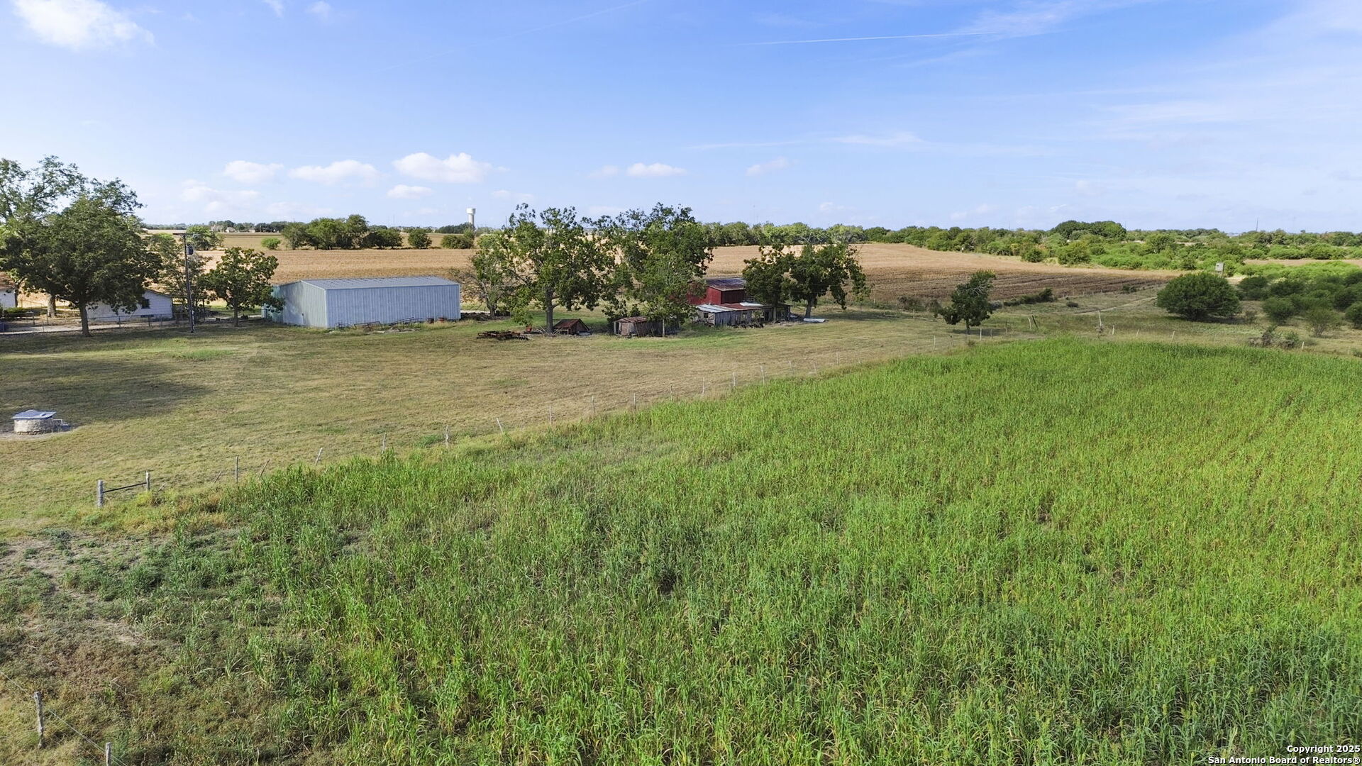 main property photo 18