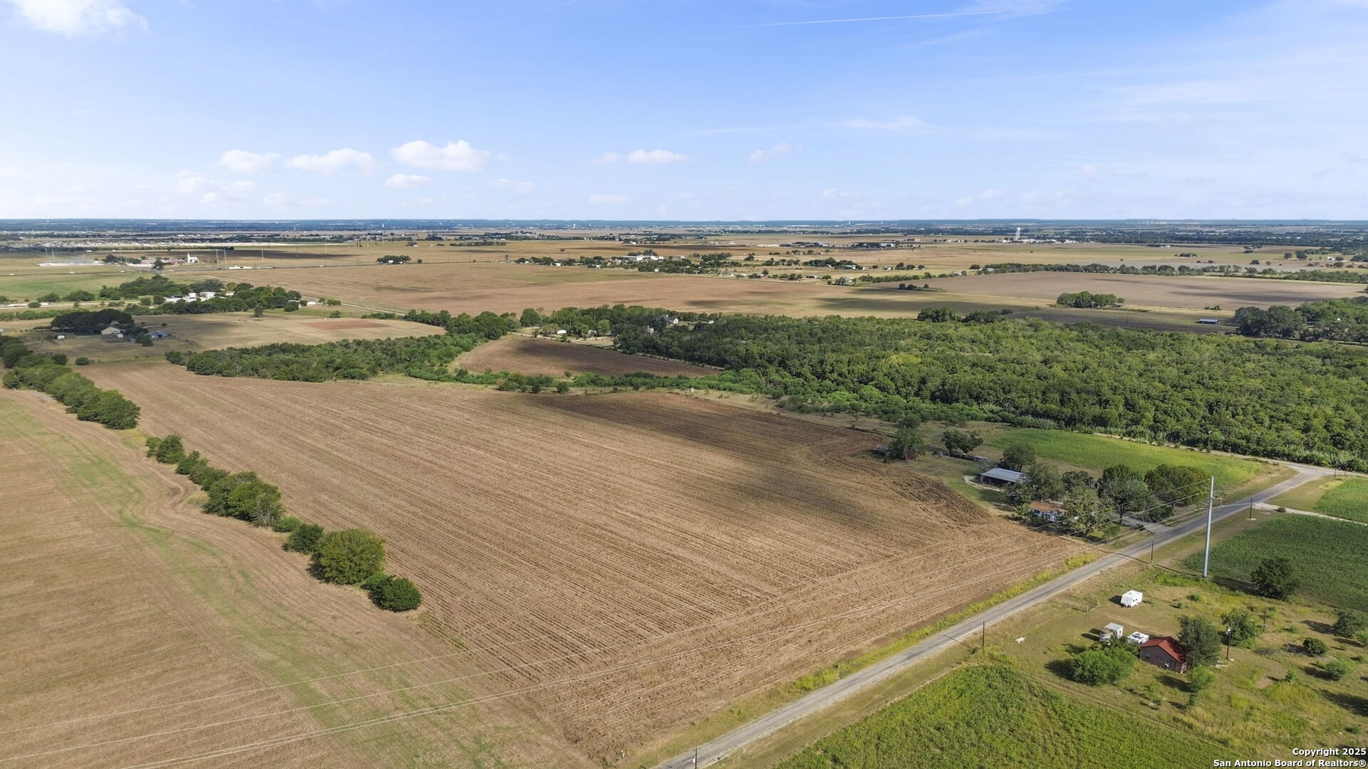 main property photo 19