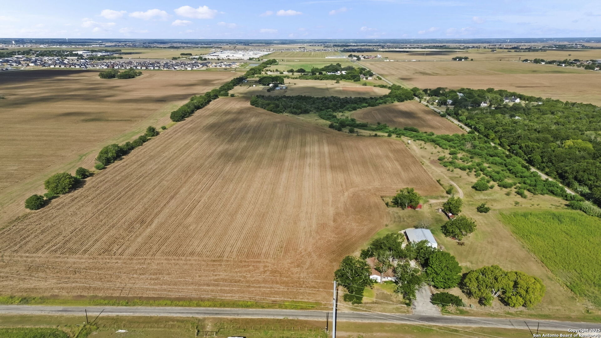 main property photo 3