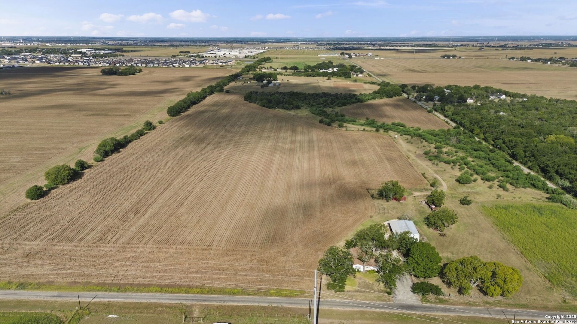 main property photo 4