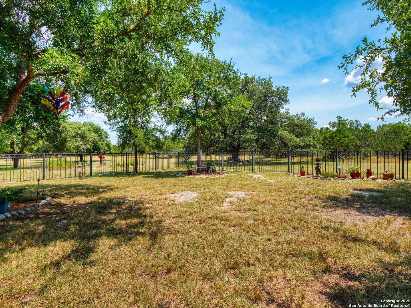 main property photo 29