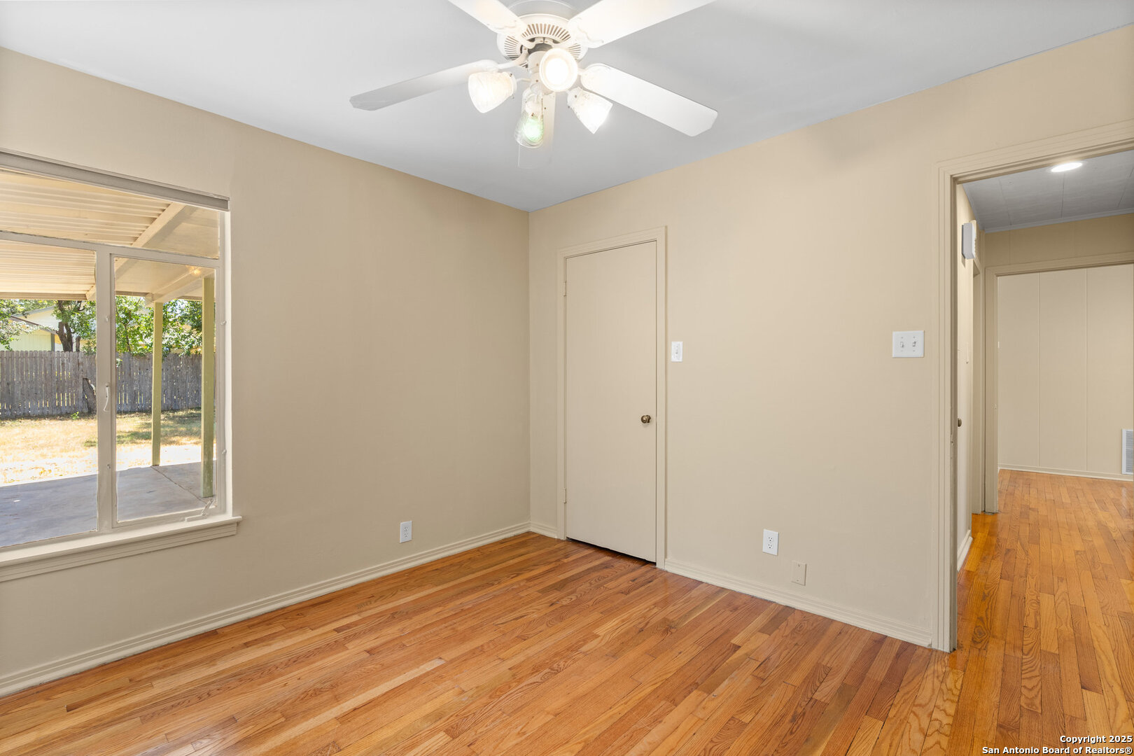 property viewer photo 22