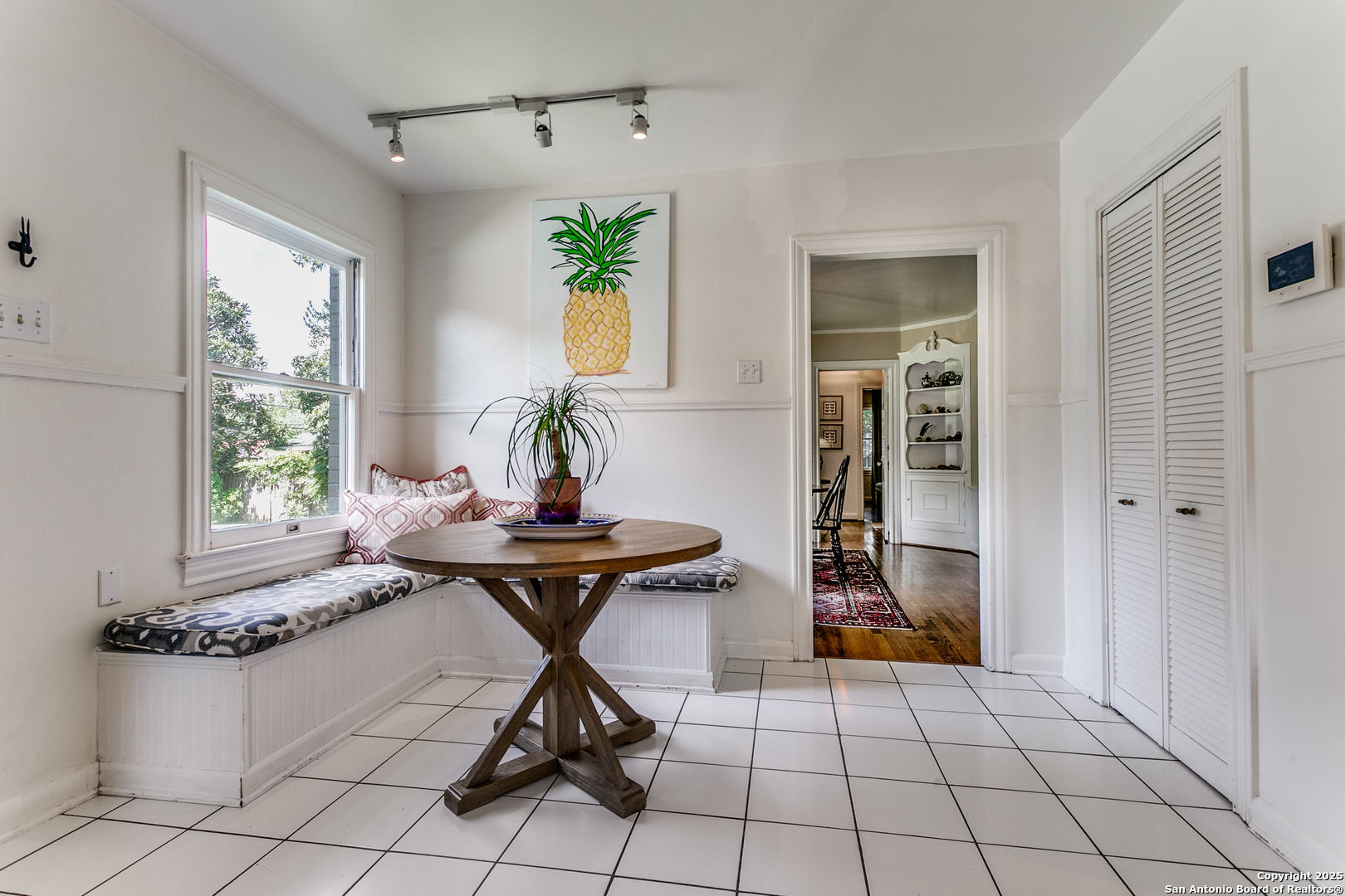 property viewer photo 13