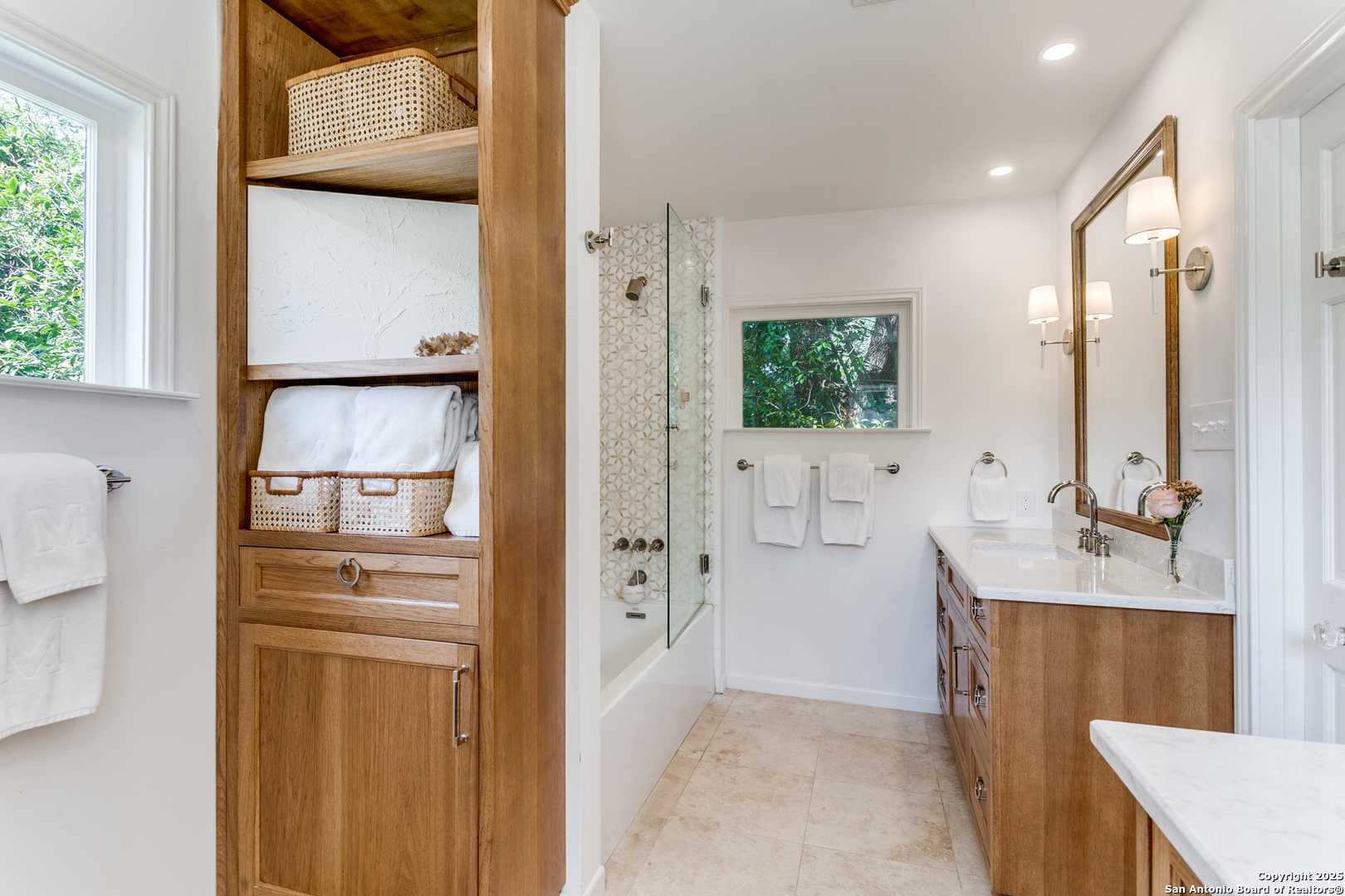 property viewer photo 15