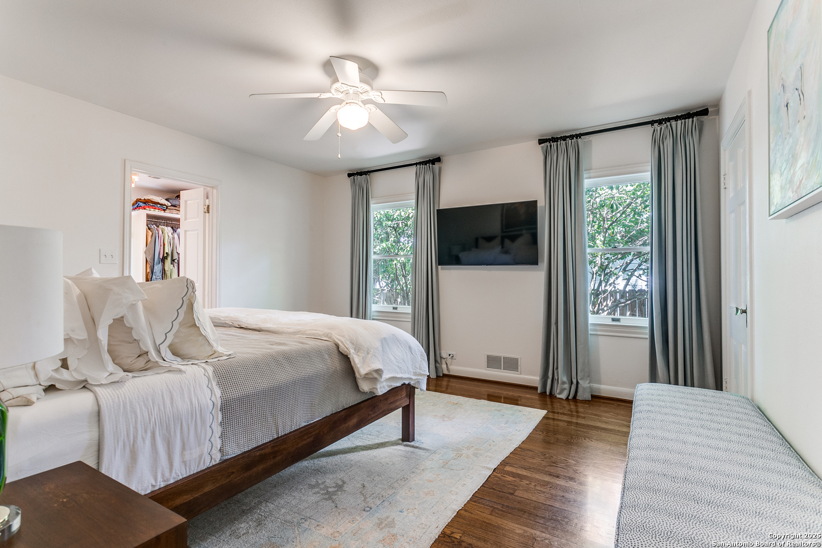 property viewer photo 19
