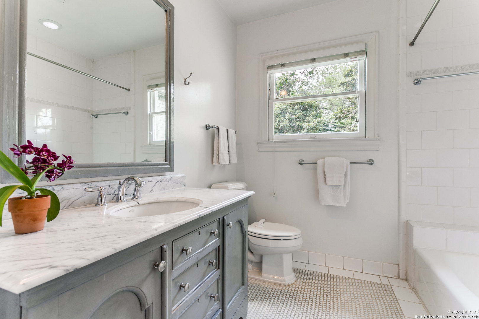 property viewer photo 21
