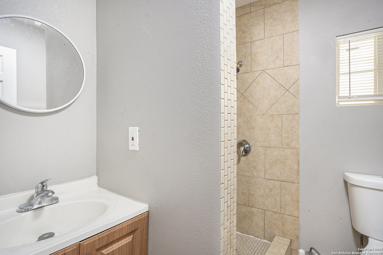 property viewer photo 14