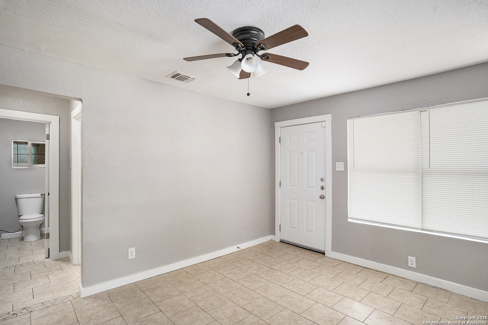property viewer photo 2