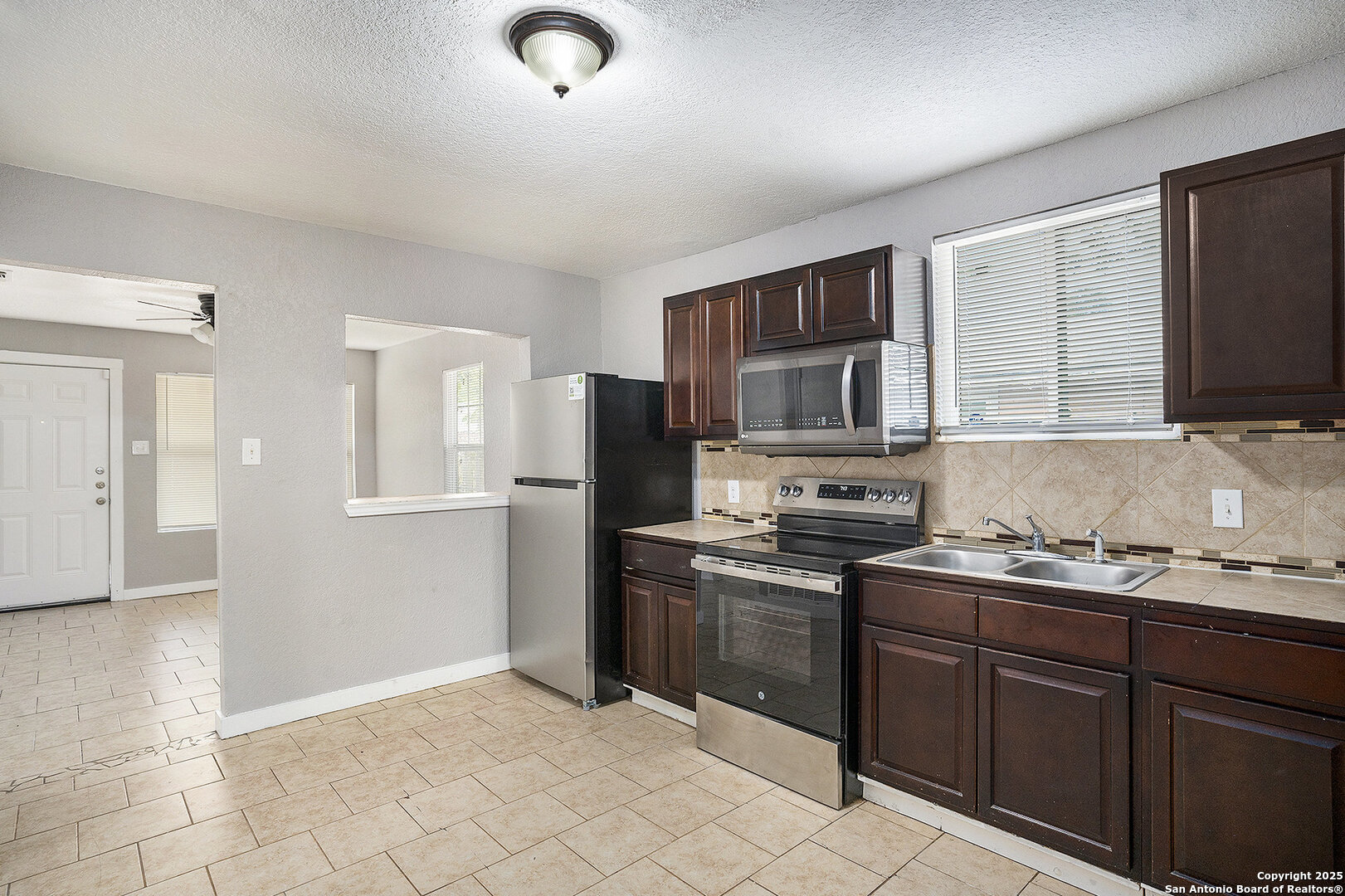 property viewer photo 4