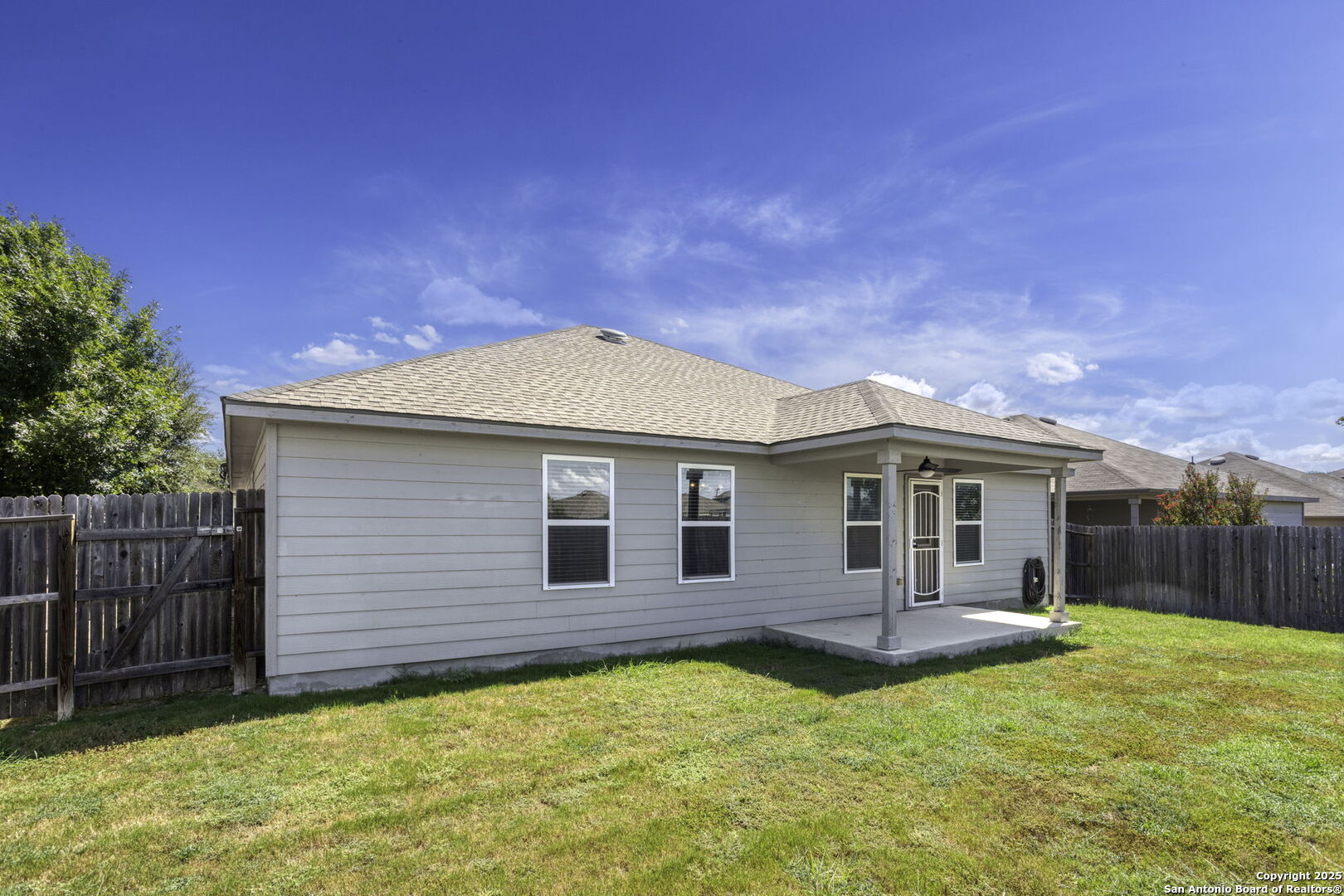 property viewer photo 13