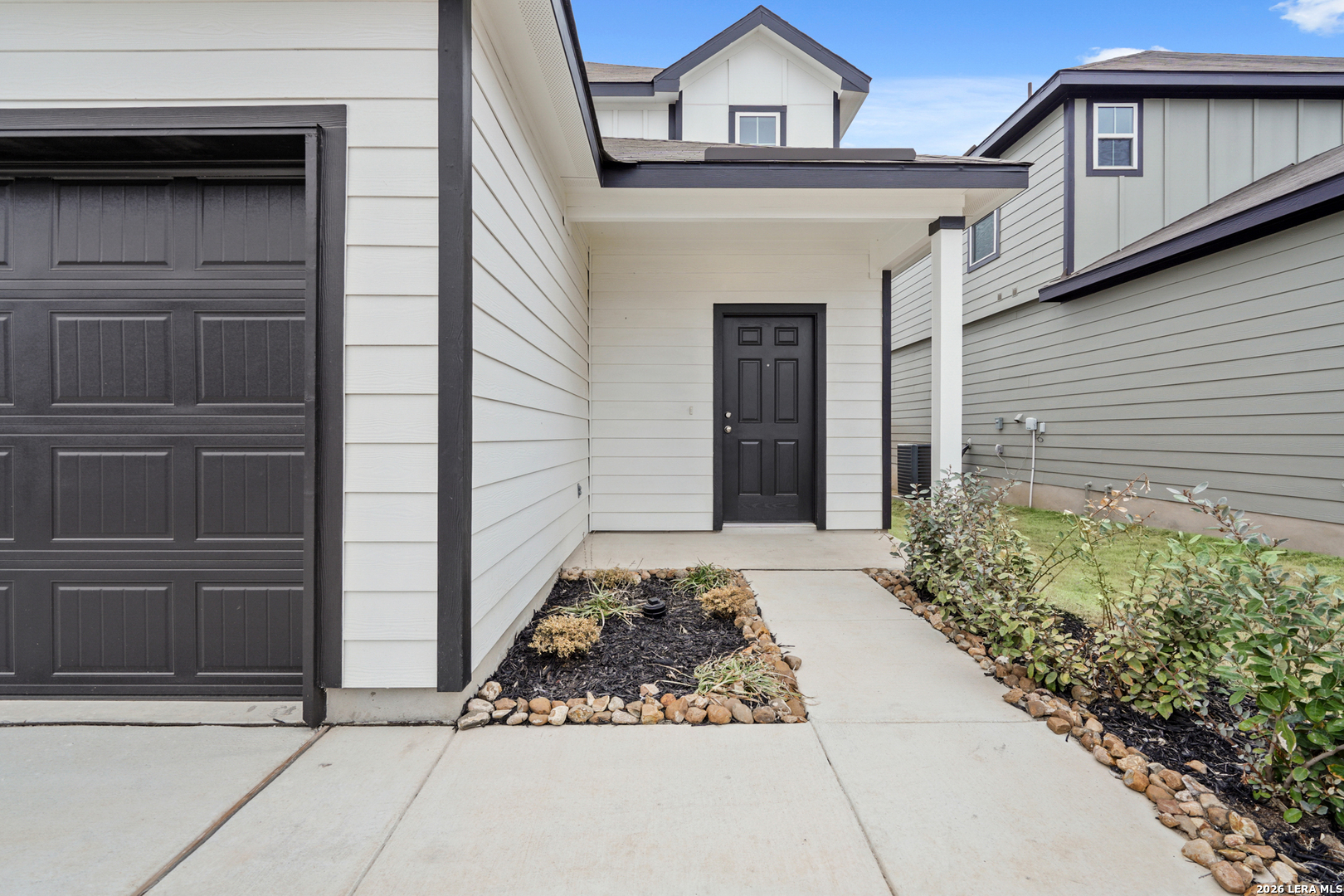 property viewer photo 2