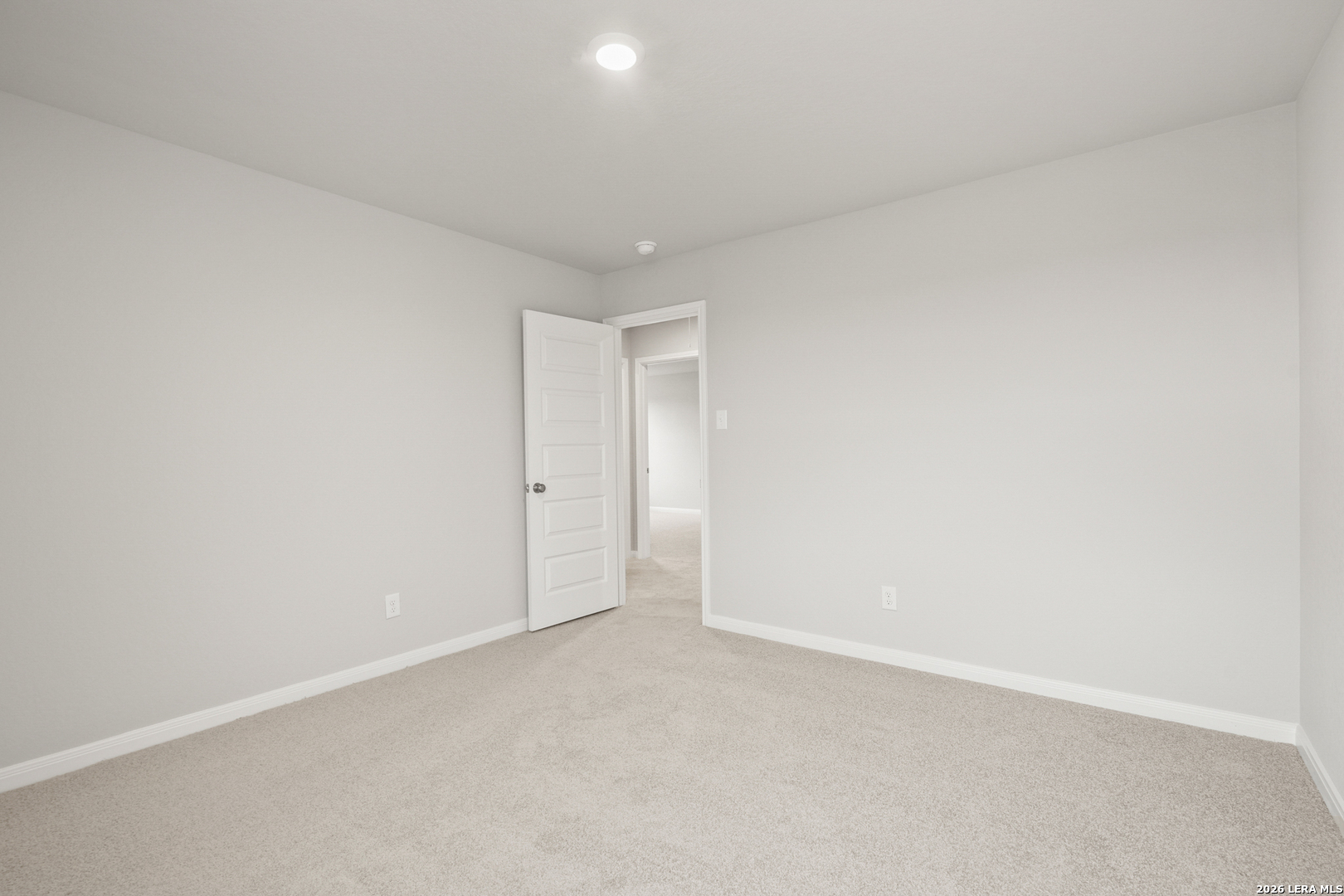 property viewer photo 23