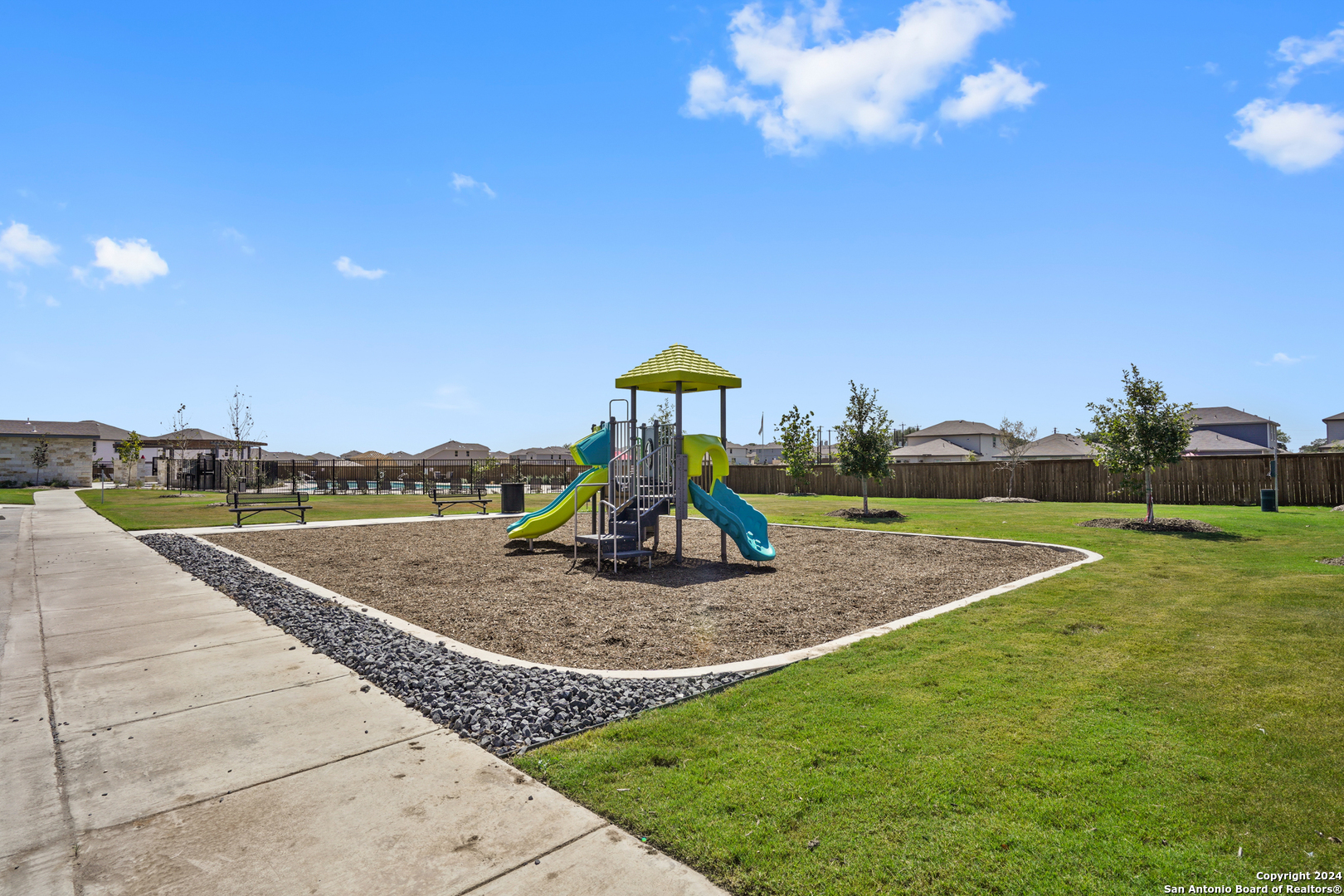 property viewer photo 31