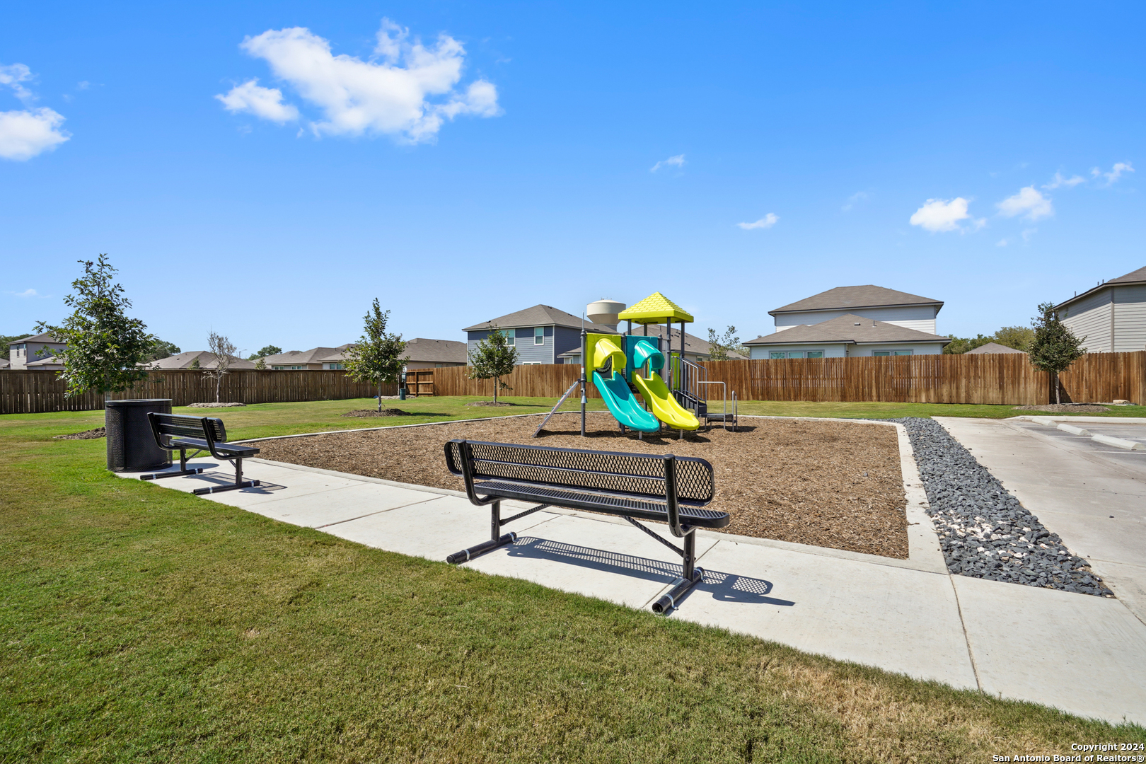 property viewer photo 32