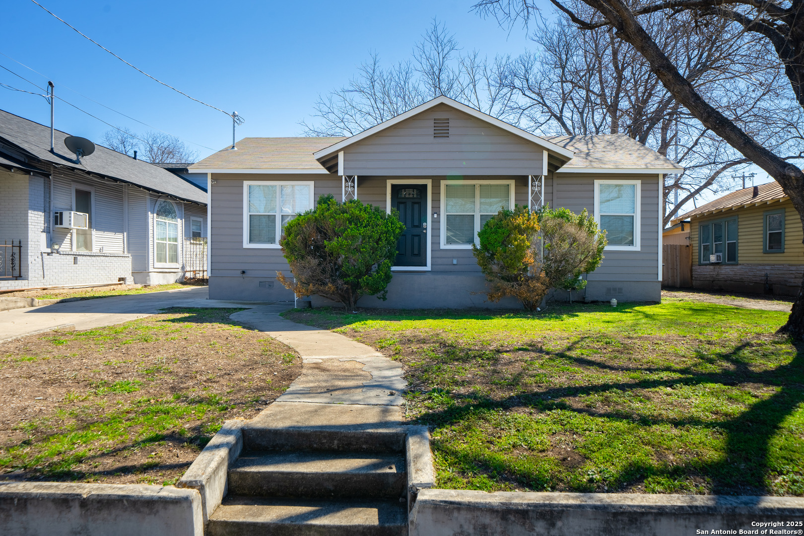 property viewer photo 1