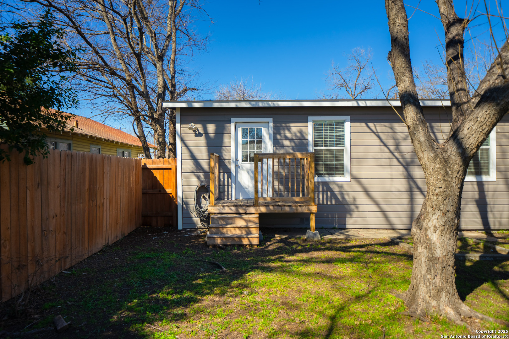 property viewer photo 21