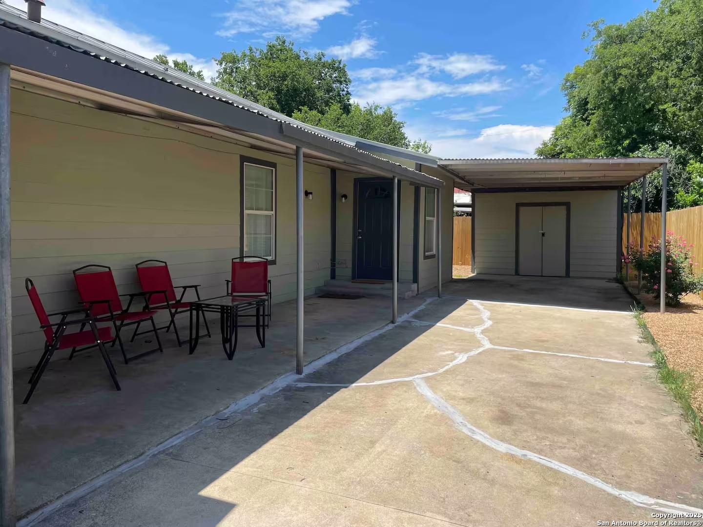 property viewer photo 6