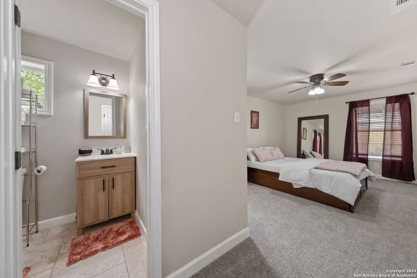 property viewer photo 9
