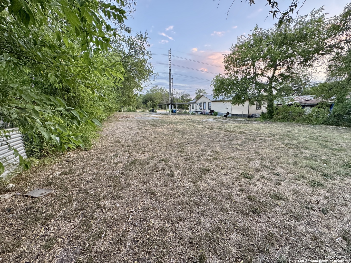 main property photo 10