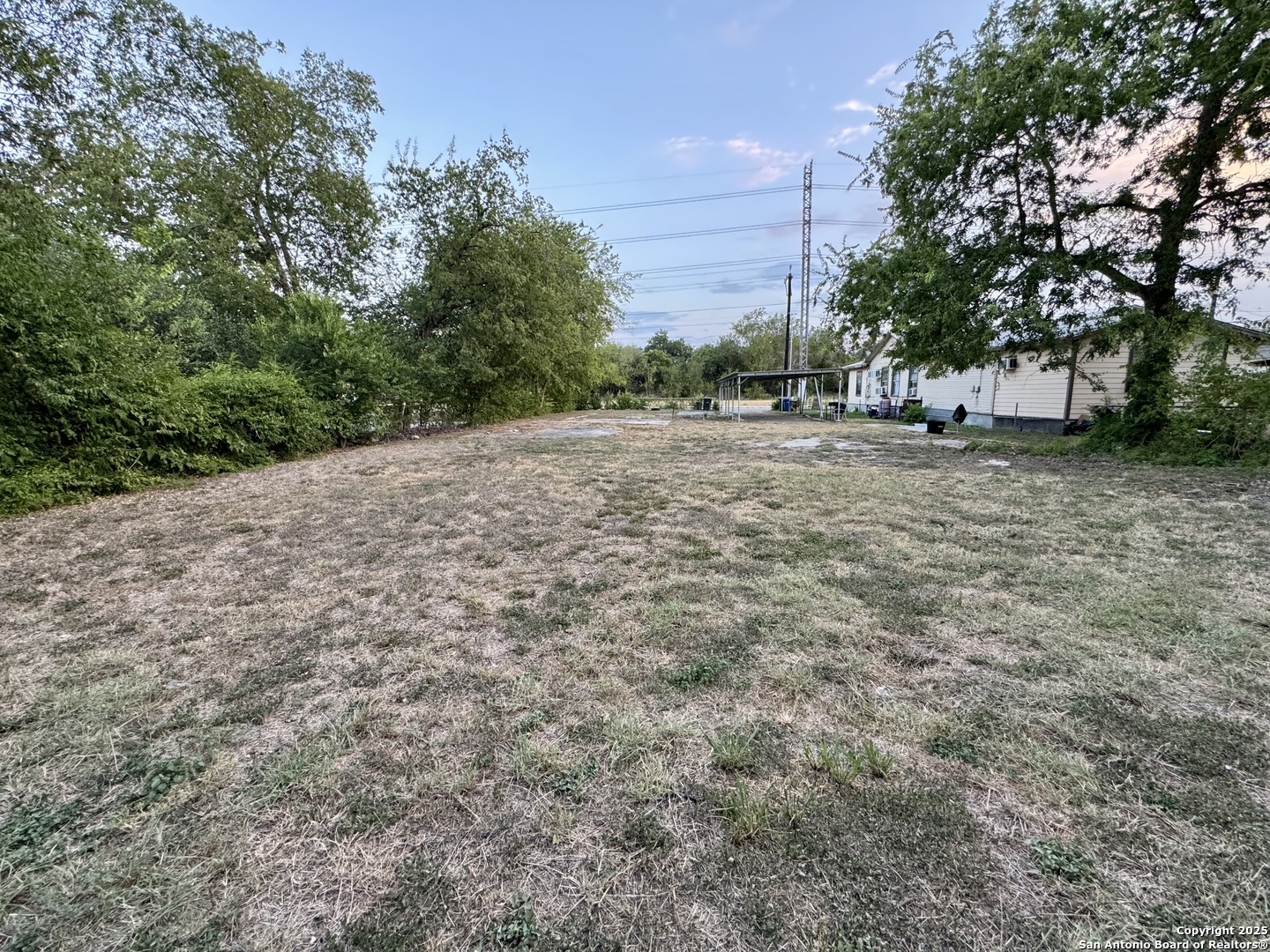 main property photo 8