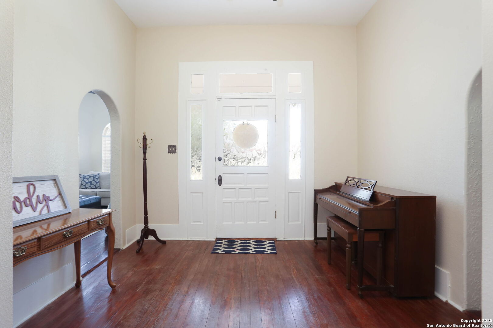 main property photo 4