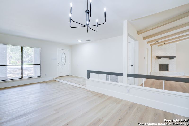 property viewer photo 13