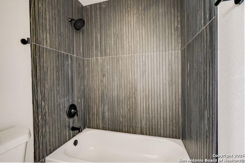 property viewer photo 20