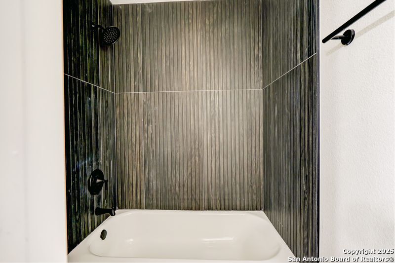 property viewer photo 21