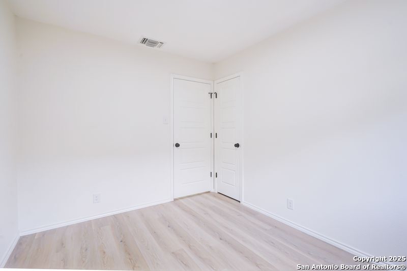 property viewer photo 27
