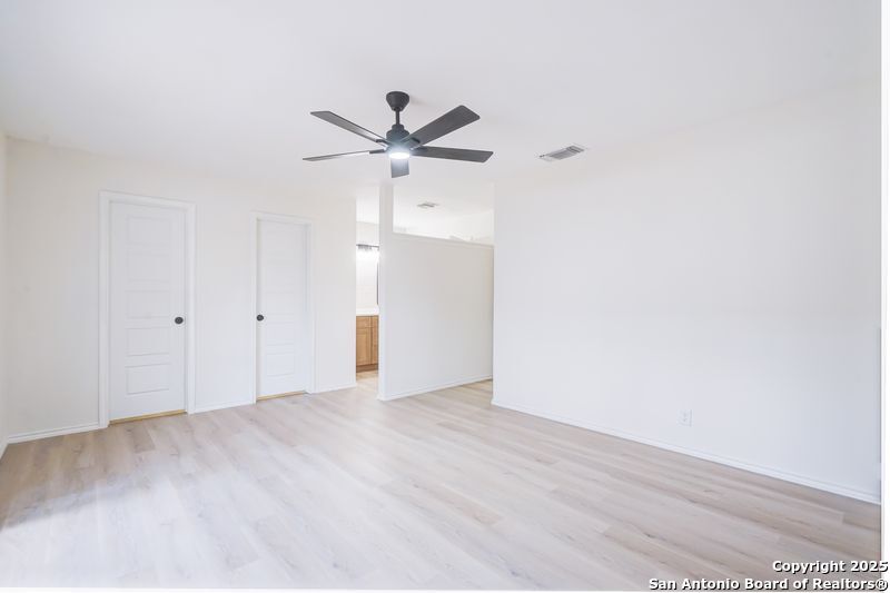 property viewer photo 29