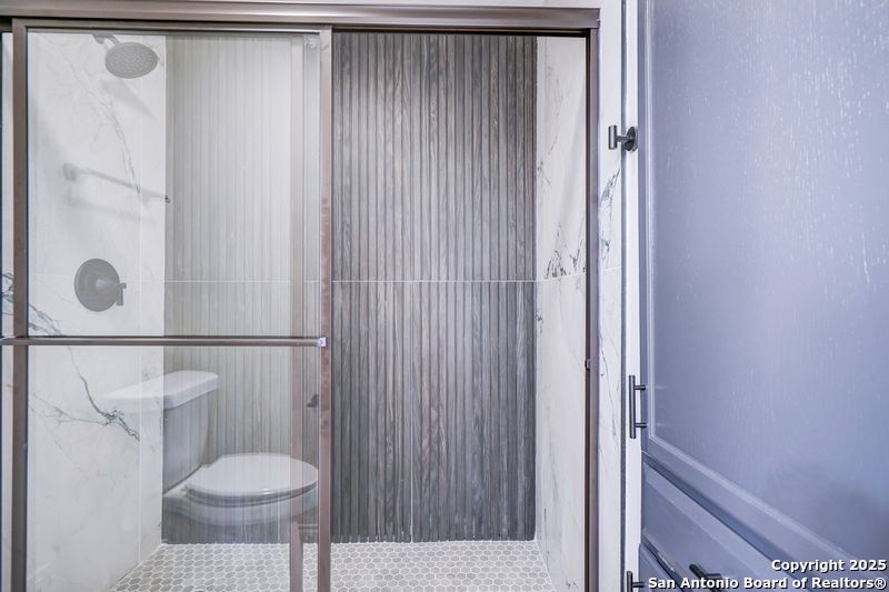 property viewer photo 32