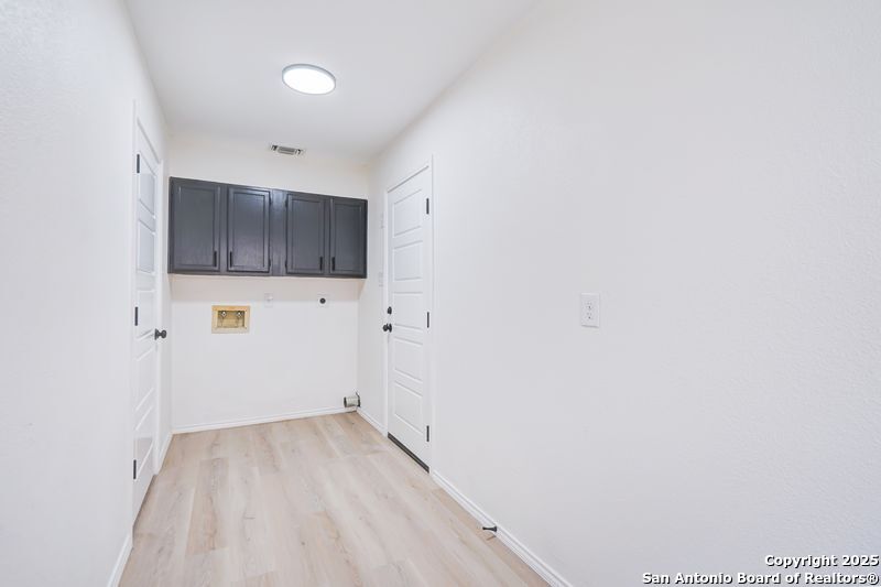 property viewer photo 33
