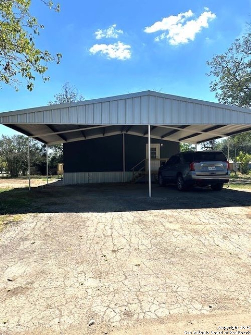 main property photo 9