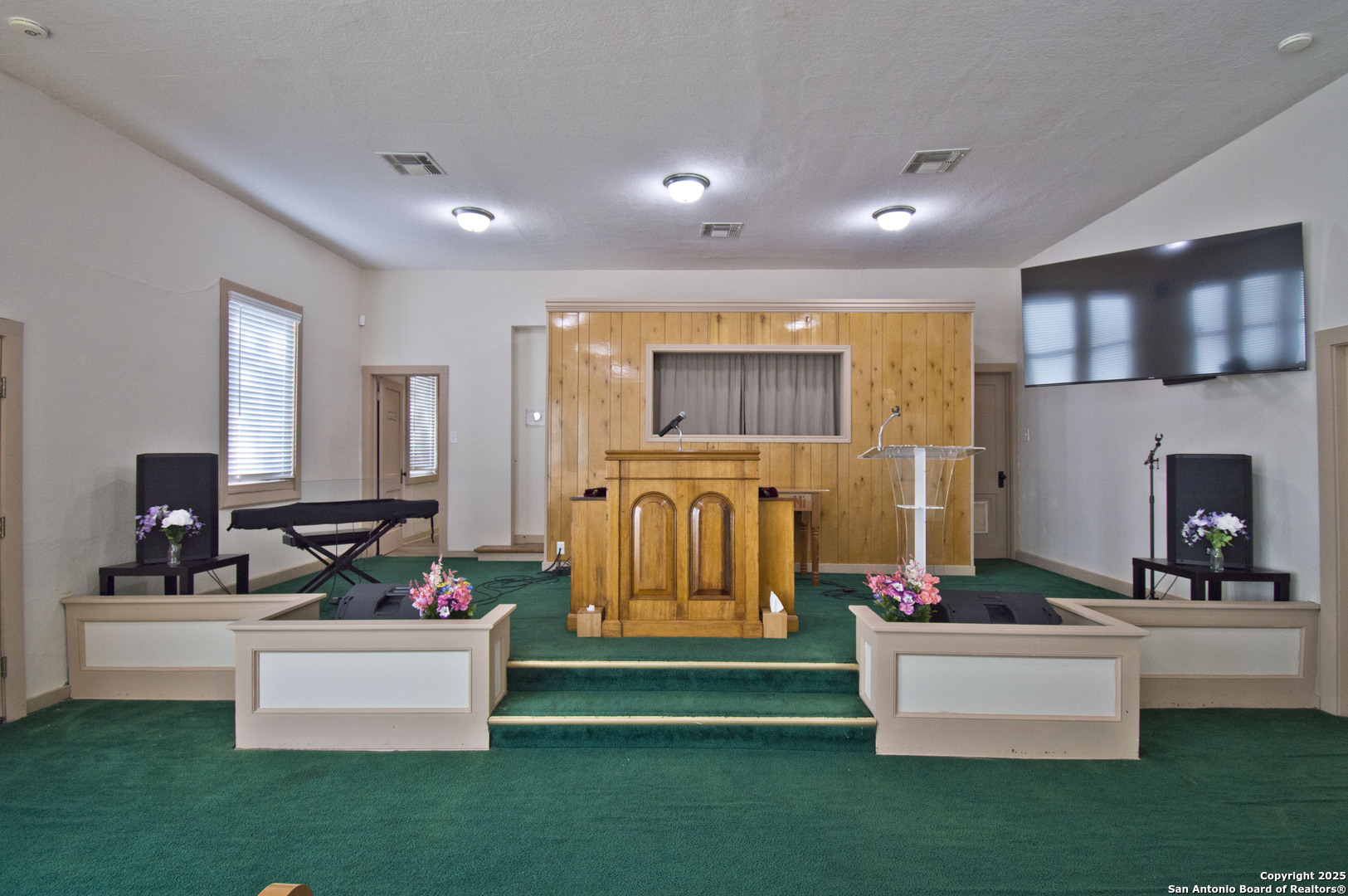 main property photo 5