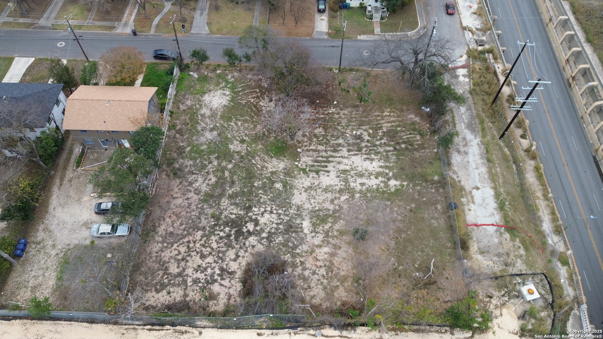 main property photo 5