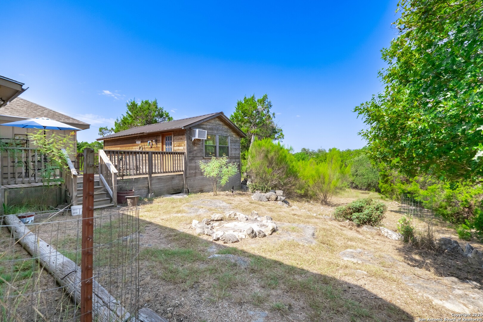 main property photo 31