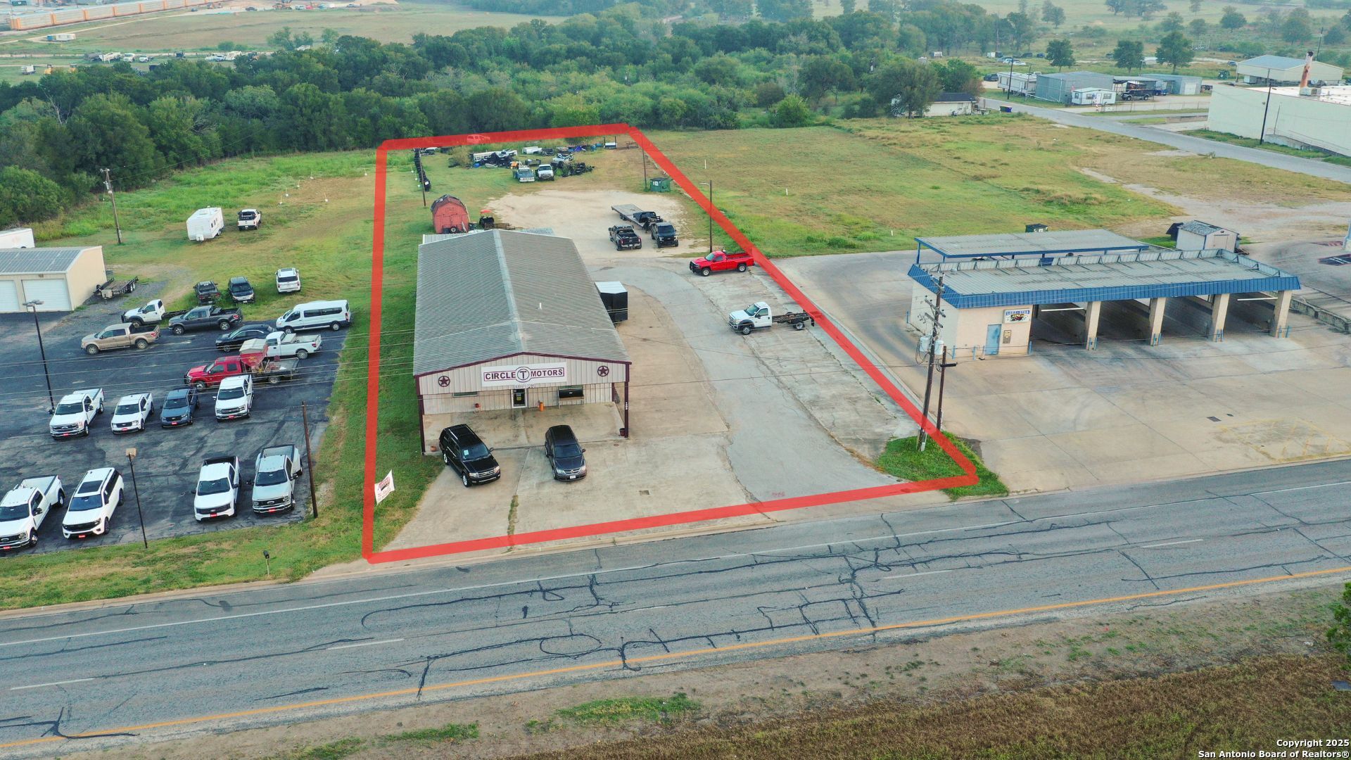 main property photo 2
