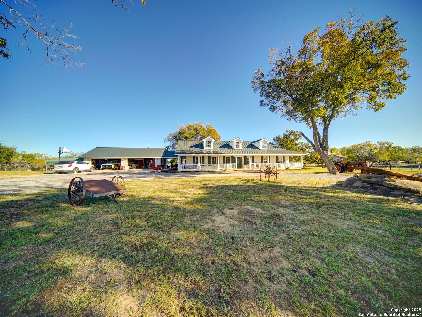 main property photo 12